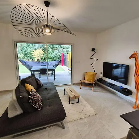 Moderne, Proche Plage, Jardin, Wifi, 5 Couchages Апартаменты